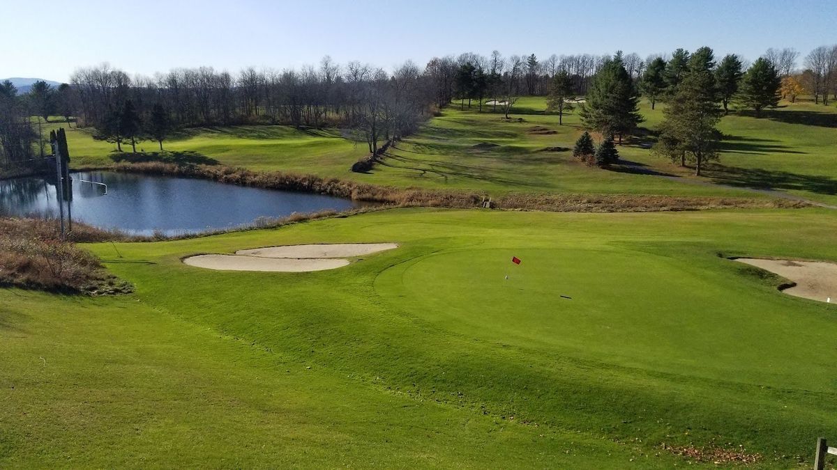 Crown Point Country Club golf course