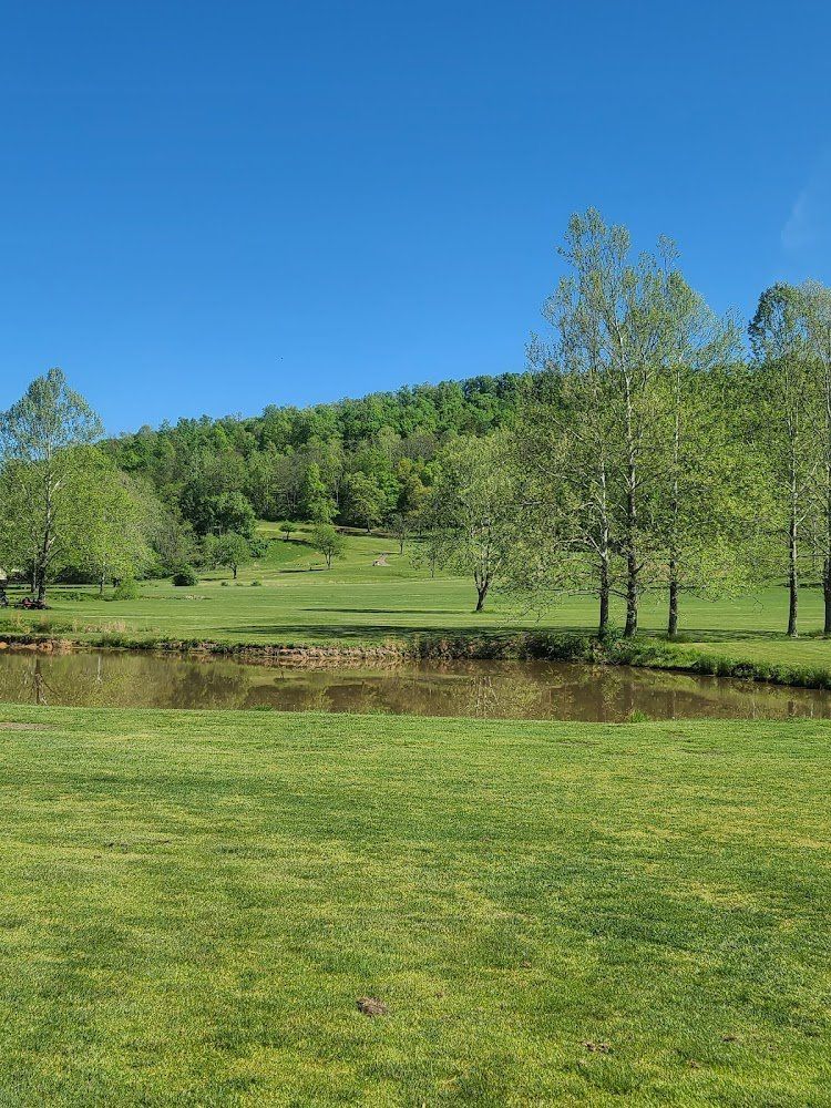 Deerfield Country Club golf course