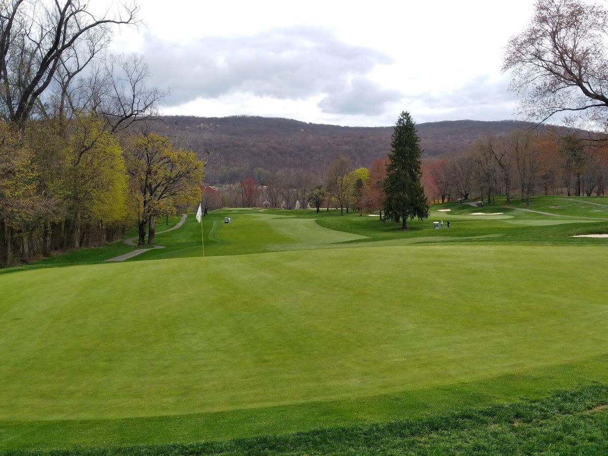 Fox Hill Country Club golf course