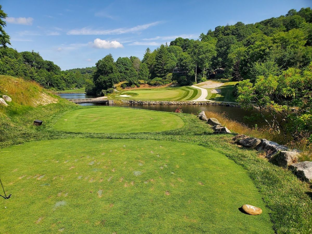 Highlands Falls Country Club golf course