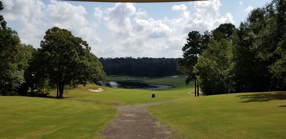 Houndslake Country Club golf course