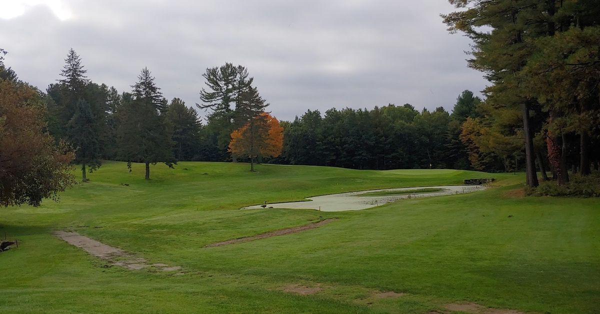 Londonderry Country Club golf course