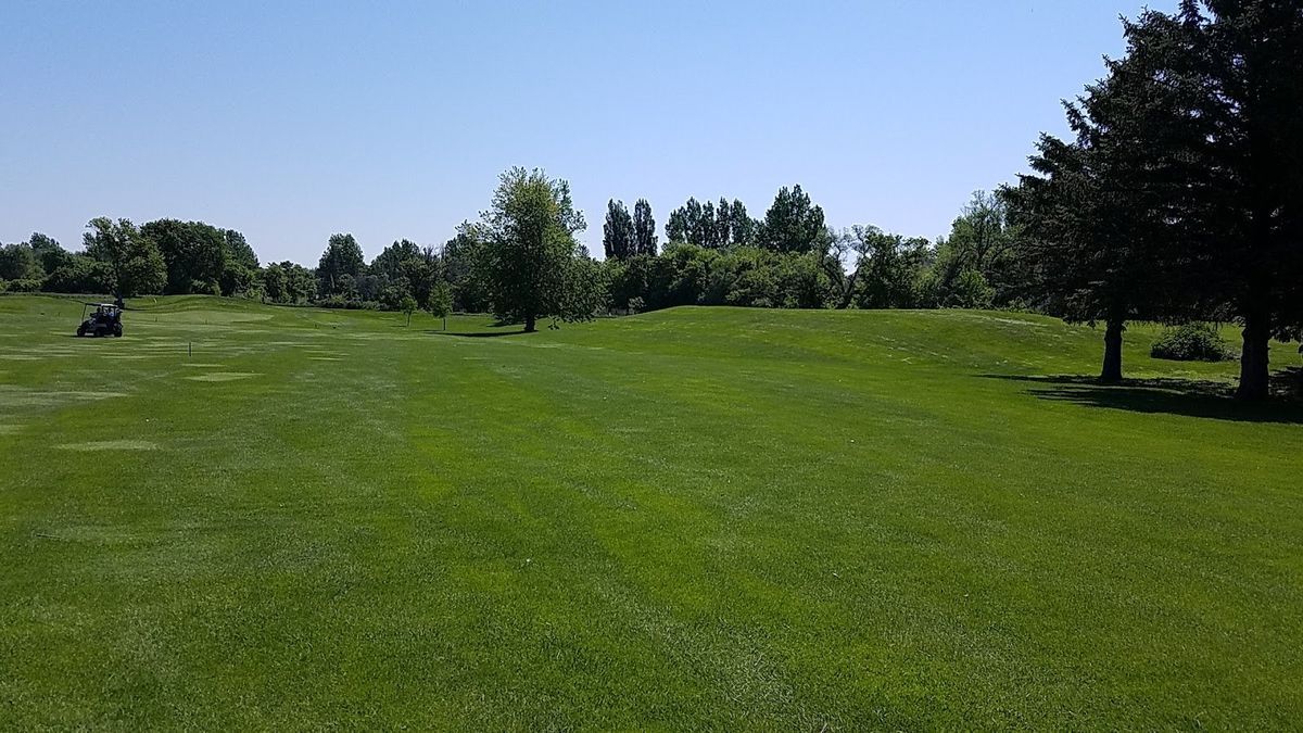 Memorial Park Country Club golf course