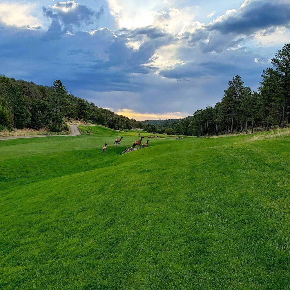 Outlaw Lakes Golf & Country golf course