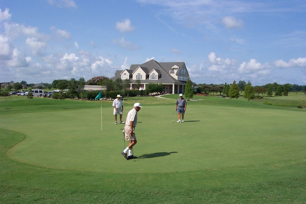 Pelican Point Golf & Country Club golf course