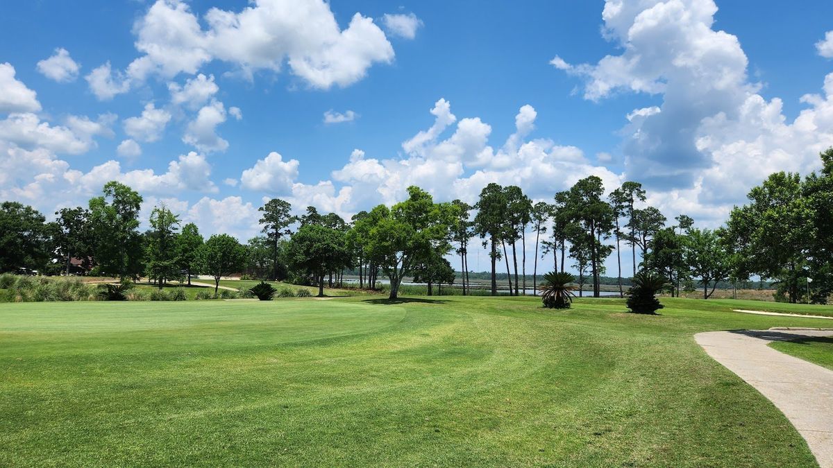 Sunkist Country Club golf course