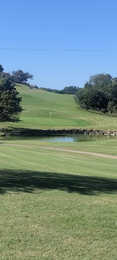 The Hills Country Club - Yaupon Clubhouse golf course