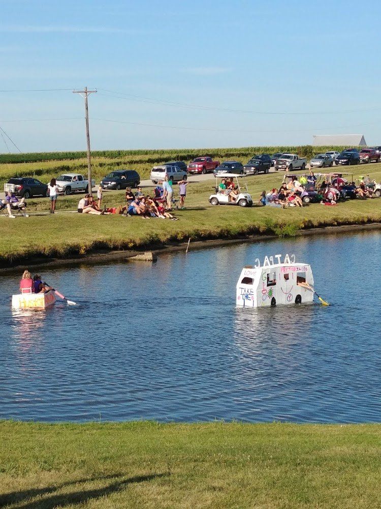 Twin Lakes Country Club golf course